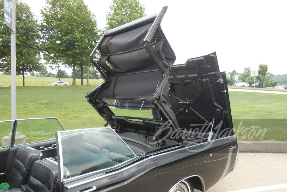 1966 Lincoln Continental 4th Gen - Image 8 of 13