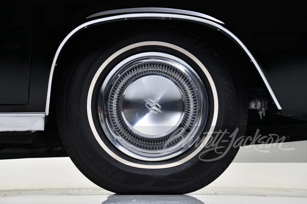 1966 Lincoln Continental 4th Gen - Image 21 of 31