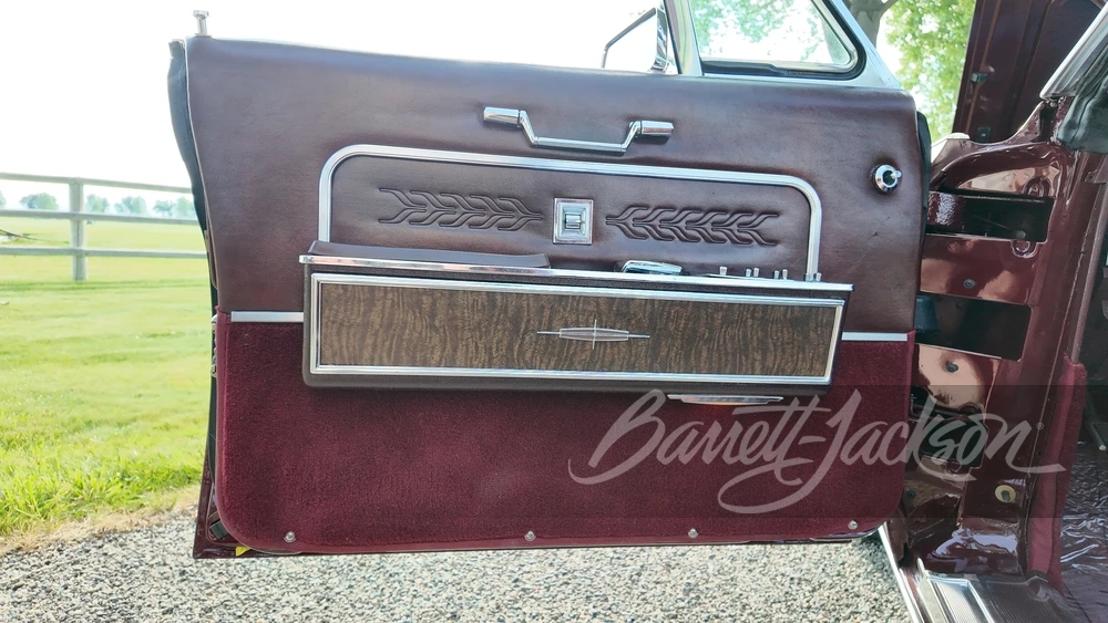 1966 Lincoln Continental 4th Gen - Image 10 of 31