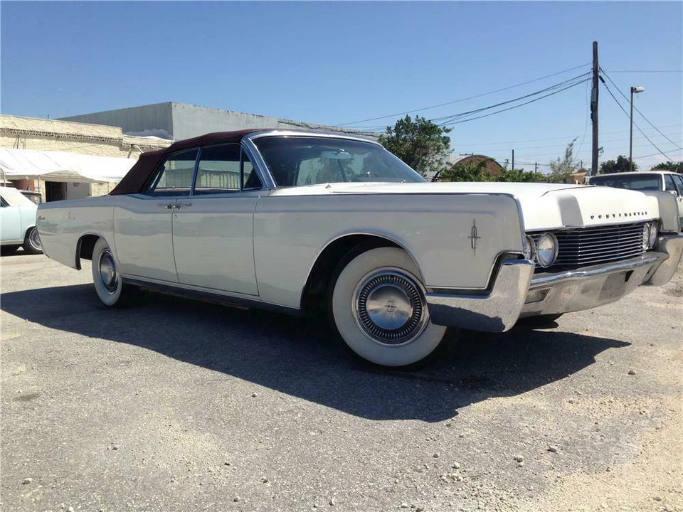 1966 Lincoln Continental 4th Gen - Image 2 of 5