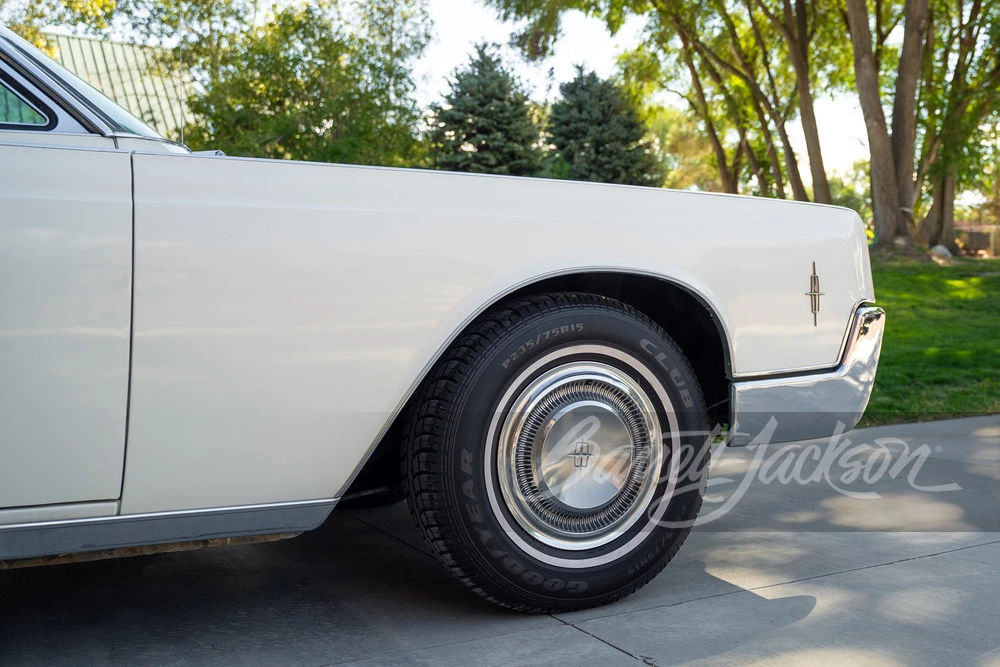 1966 Lincoln Continental 4th Gen - Image 6 of 18