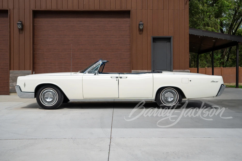 1966 Lincoln Continental 4th Gen - Image 7 of 18