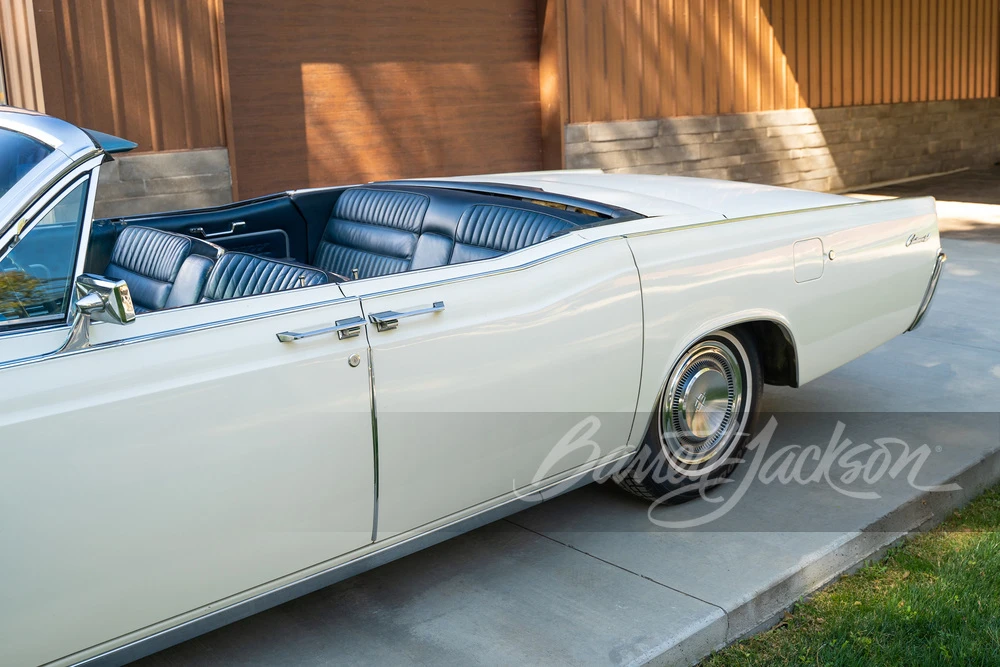1966 Lincoln Continental 4th Gen - Image 12 of 18