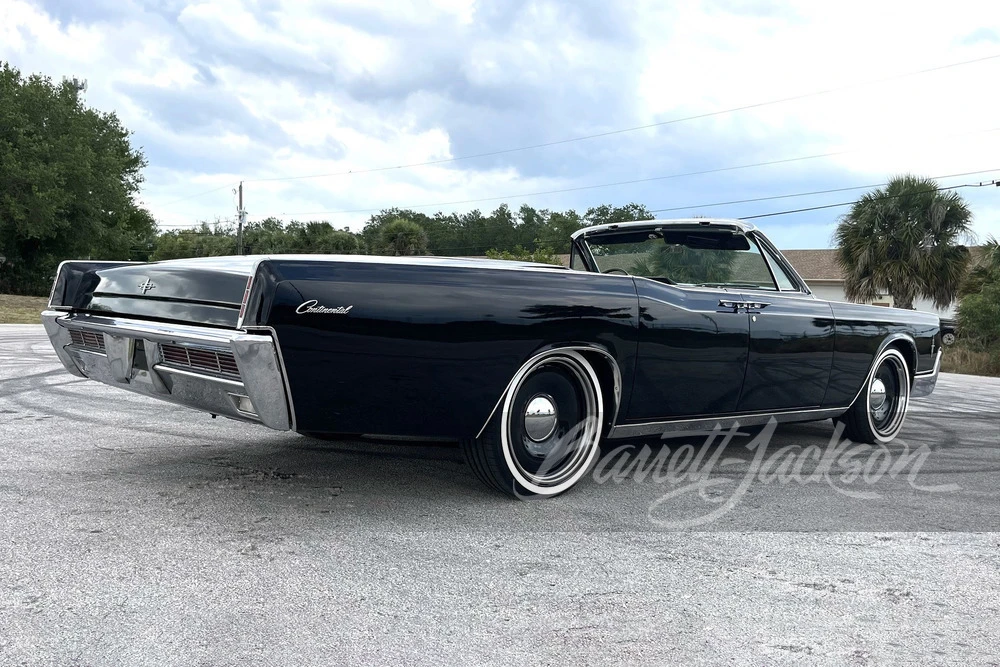 1966 Lincoln Continental 4th Gen - Image 10 of 11