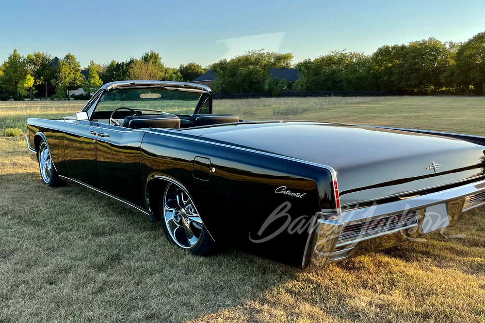 1966 Lincoln Continental 4th Gen - Image 10 of 11