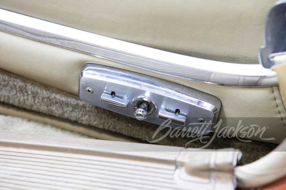 1966 Lincoln Continental 4th Gen - Image 23 of 31