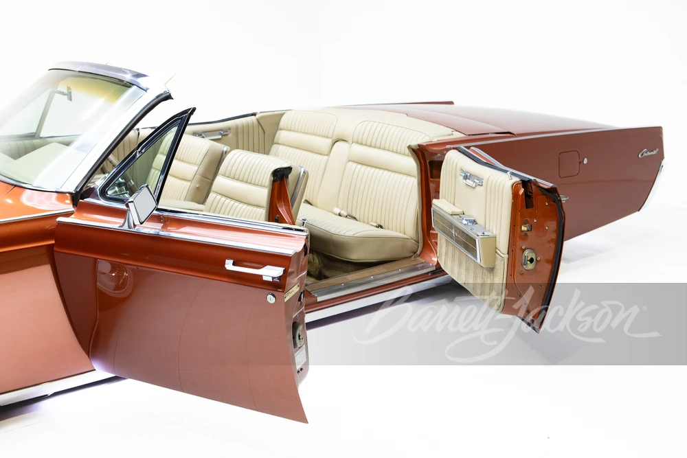 1966 Lincoln Continental 4th Gen - Image 18 of 31
