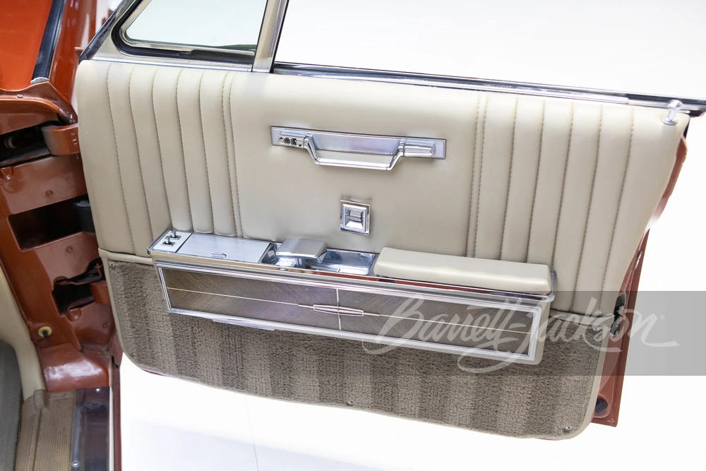 1966 Lincoln Continental 4th Gen - Image 25 of 31