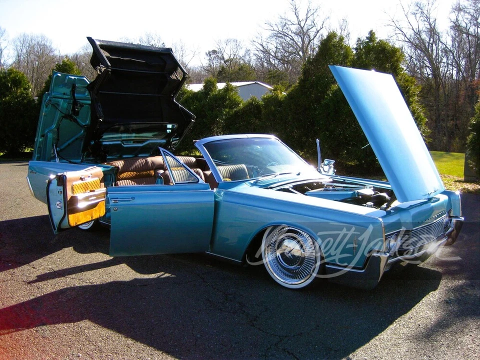 1966 Lincoln Continental 4th Gen - Image 14 of 21