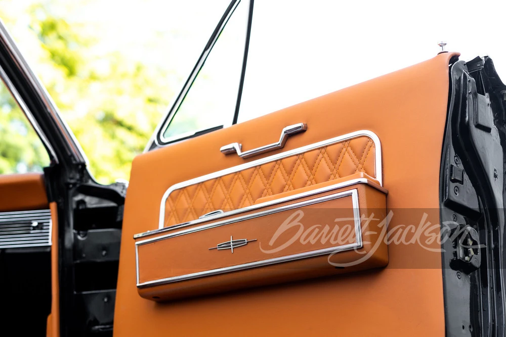 1966 Lincoln Continental 4th Gen - Image 18 of 24
