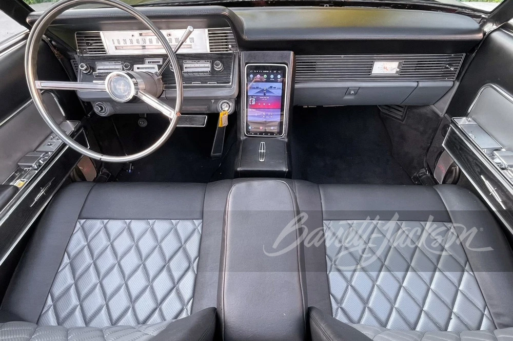 1966 Lincoln Continental 4th Gen - Image 4 of 16
