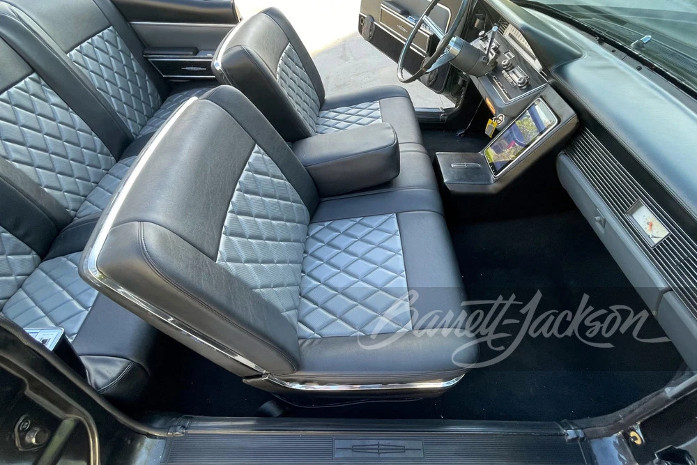 1966 Lincoln Continental 4th Gen - Image 9 of 16