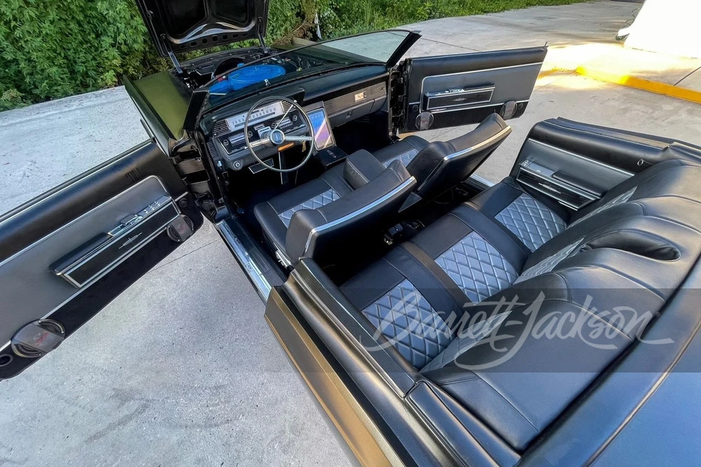 1966 Lincoln Continental 4th Gen - Image 10 of 16