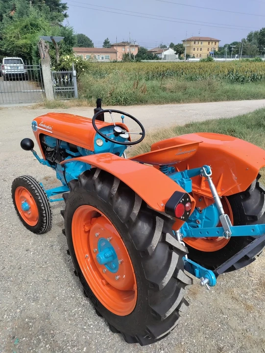 1966 Lamborghini Tractors - Image 6 of 30
