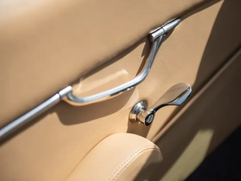 1966 Lamborghini 400 GT - Image 21 of 31