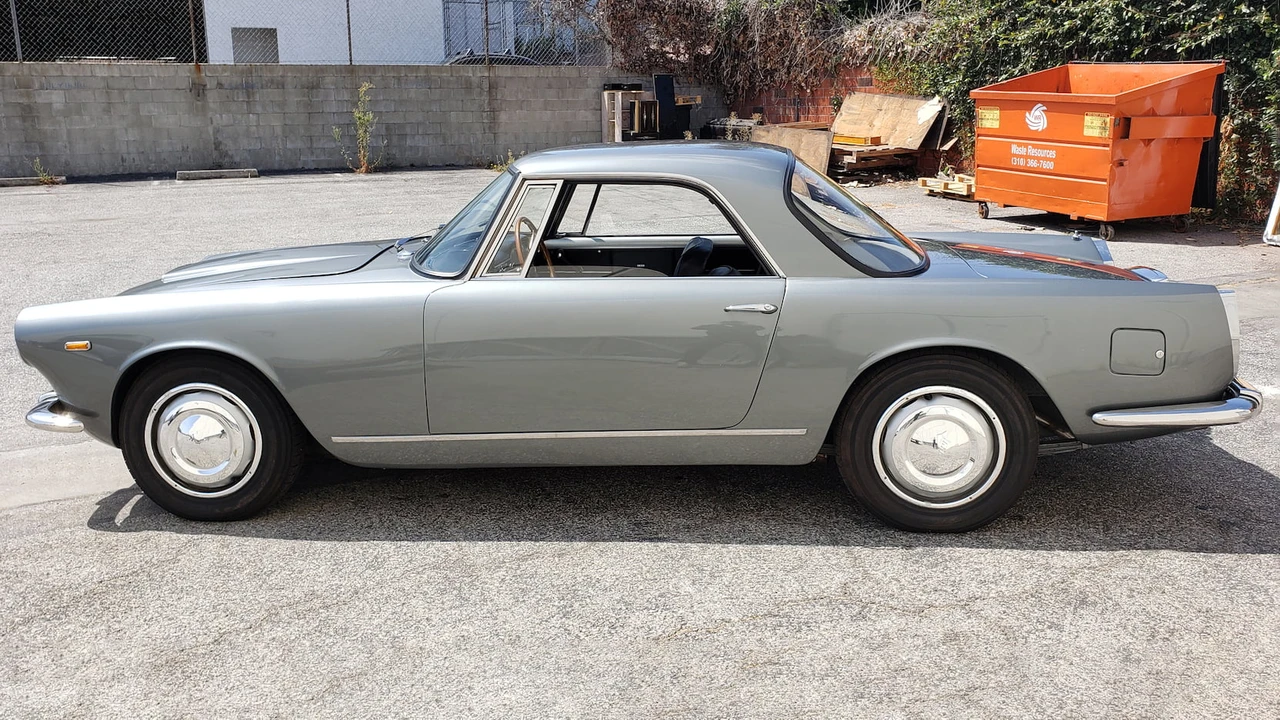 1966 Lancia Flaminia - Image 2 of 25