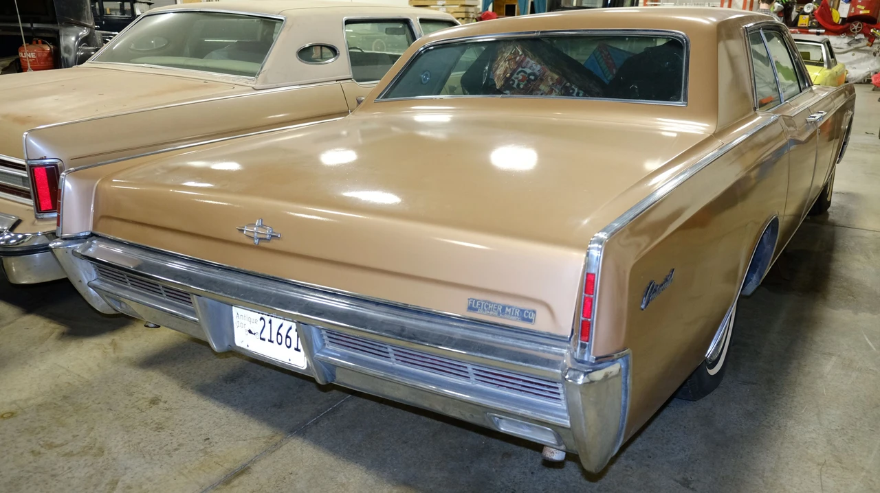 1966 Lincoln Continental 4th Gen - Image 10 of 13
