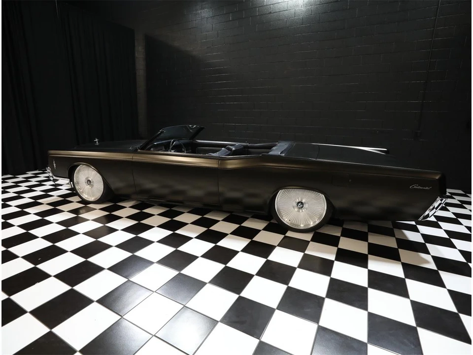 1966 Lincoln Continental 4th Gen - Image 30 of 31
