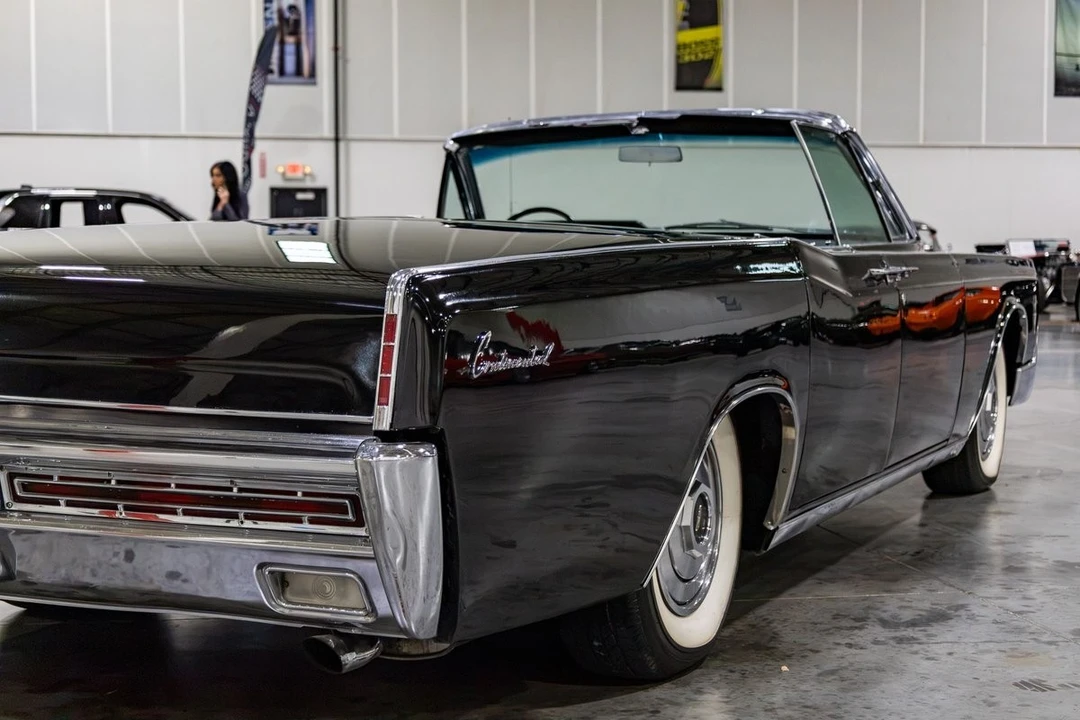 1966 Lincoln Continental 4th Gen - Image 28 of 31