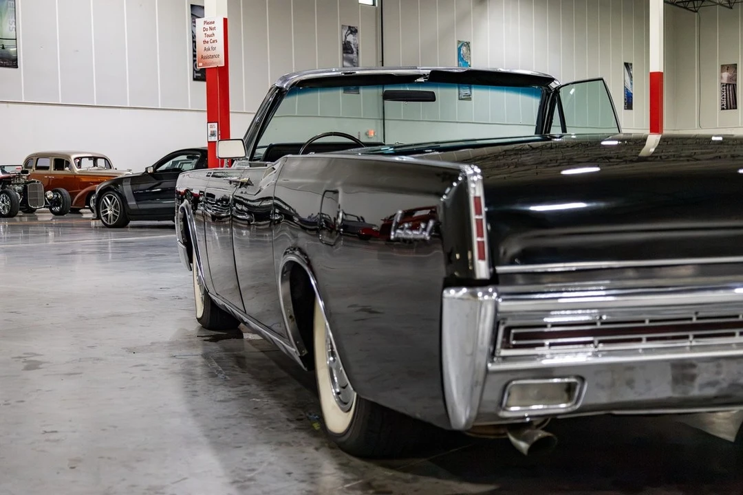 1966 Lincoln Continental 4th Gen - Image 29 of 31