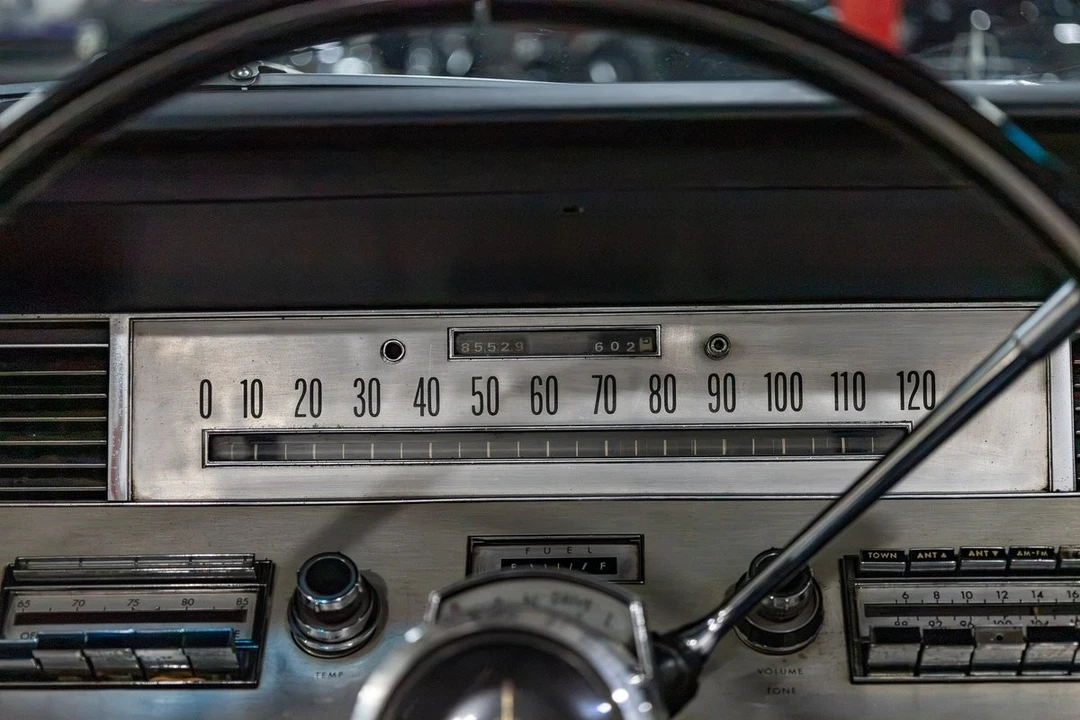 1966 Lincoln Continental 4th Gen - Image 11 of 31