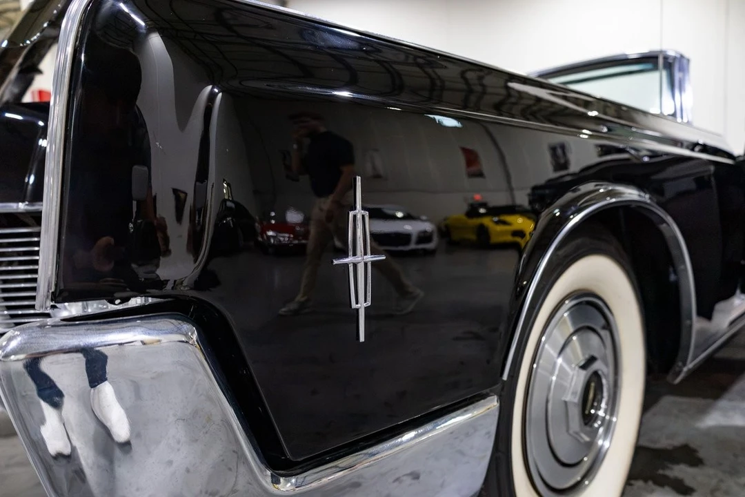 1966 Lincoln Continental 4th Gen - Image 22 of 31
