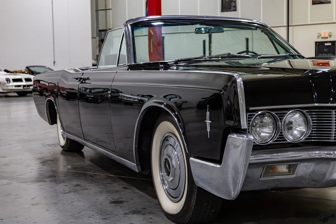 1966 Lincoln Continental 4th Gen - Image 30 of 31
