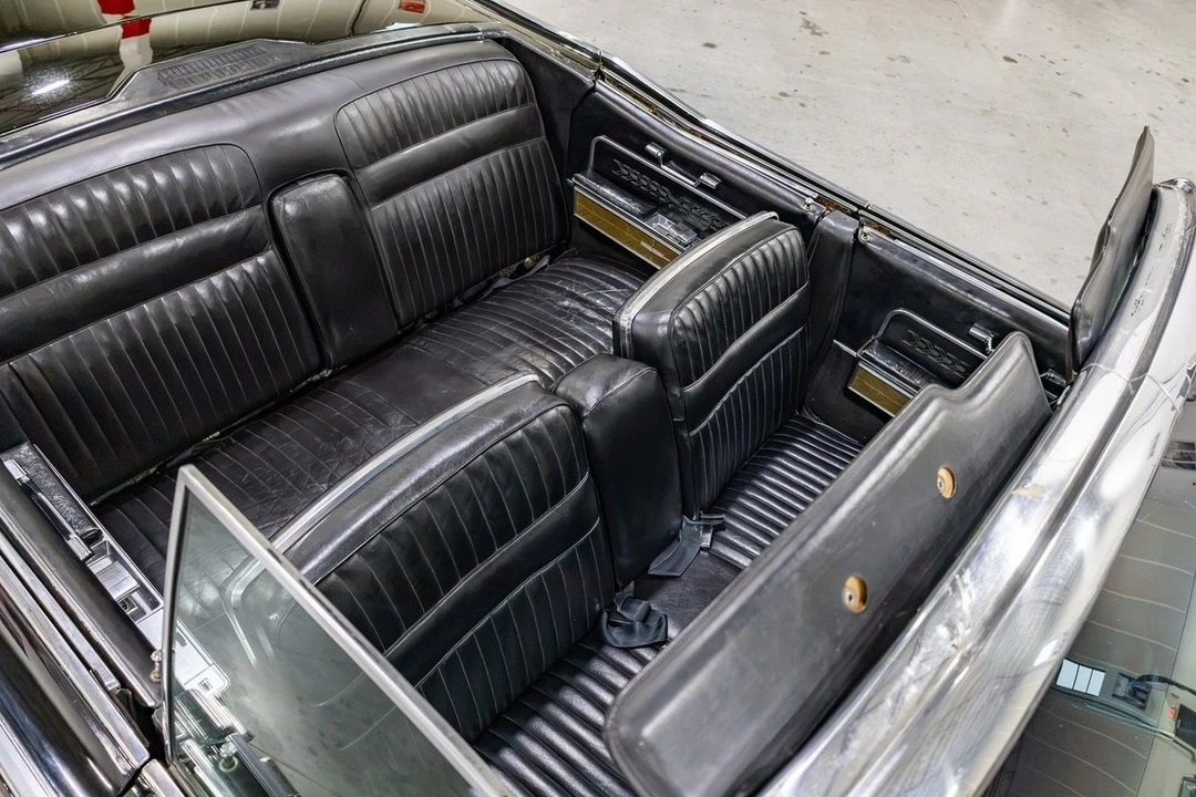 1966 Lincoln Continental 4th Gen - Image 19 of 31