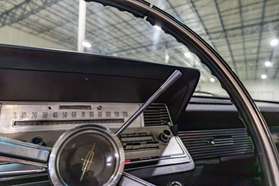 1966 Lincoln Continental 4th Gen - Image 14 of 31