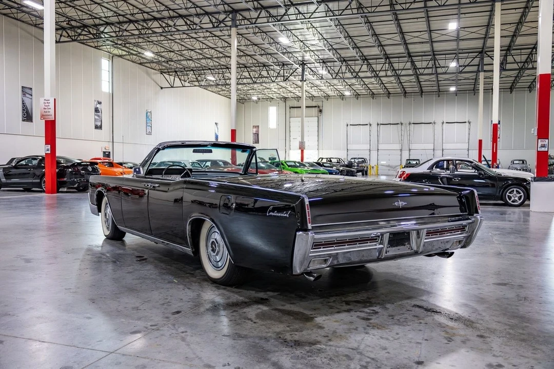 1966 Lincoln Continental 4th Gen - Image 4 of 31