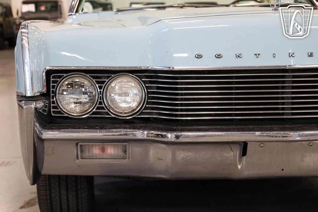 1966 Lincoln Continental 4th Gen - Image 9 of 12