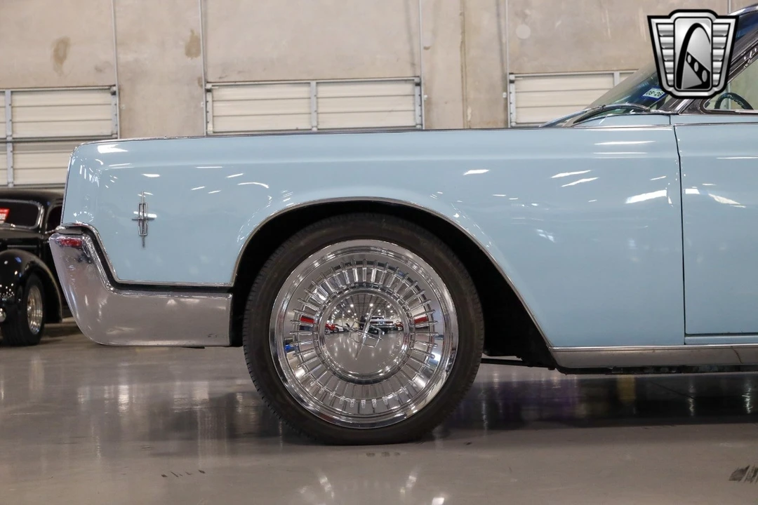 1966 Lincoln Continental 4th Gen - Image 5 of 12
