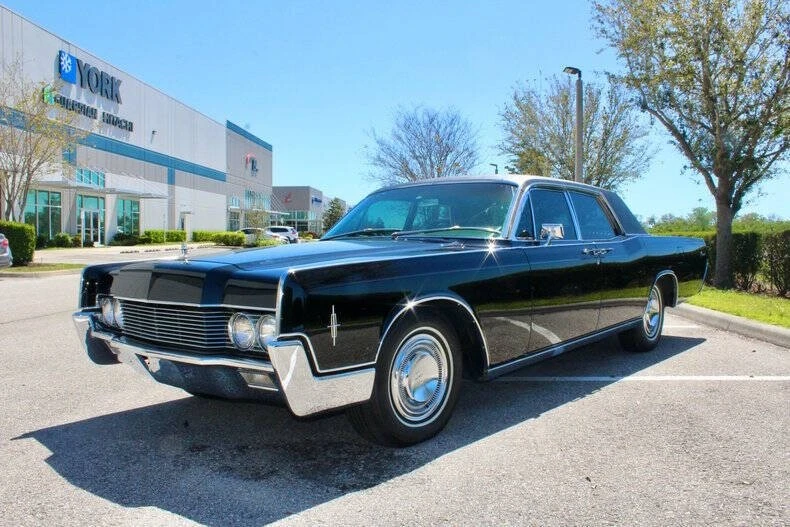 1966 Lincoln Continental 4th Gen - Image 8 of 12