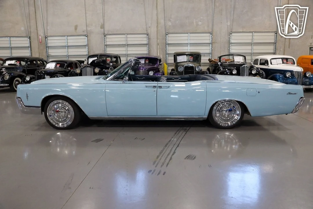 1966 Lincoln Continental 4th Gen - Image 12 of 12