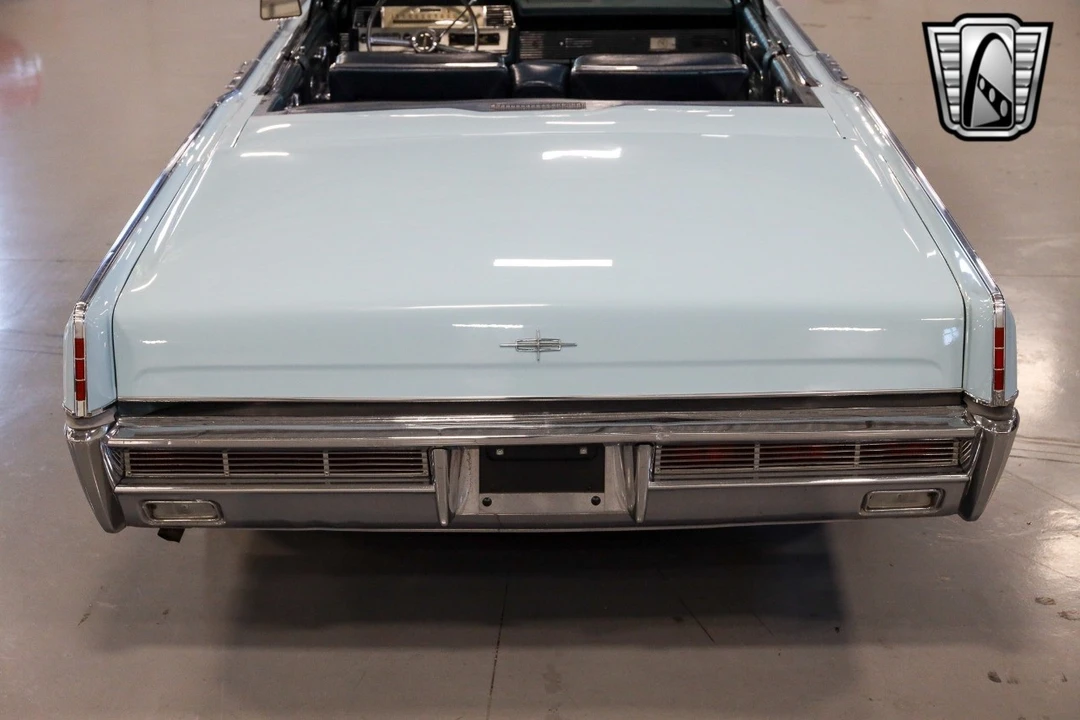 1966 Lincoln Continental 4th Gen - Image 8 of 12