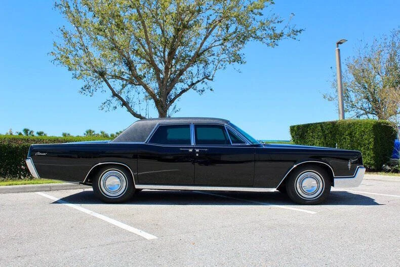 1966 Lincoln Continental 4th Gen - Image 2 of 12