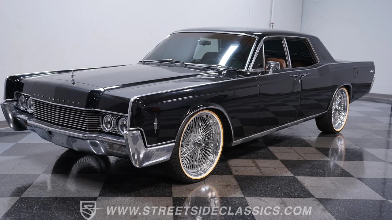 1966 Lincoln Continental 4th Gen - Image 7 of 12