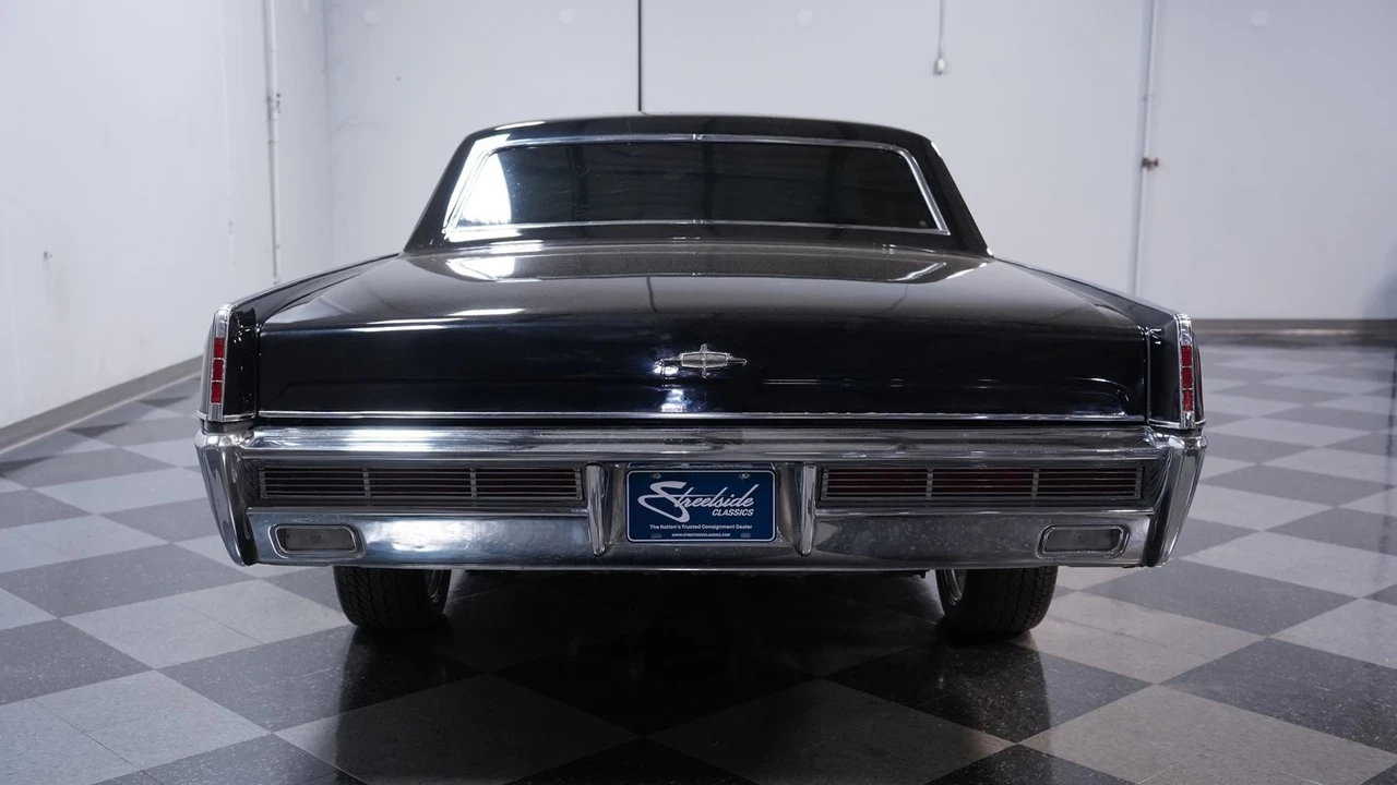 1966 Lincoln Continental 4th Gen - Image 11 of 12