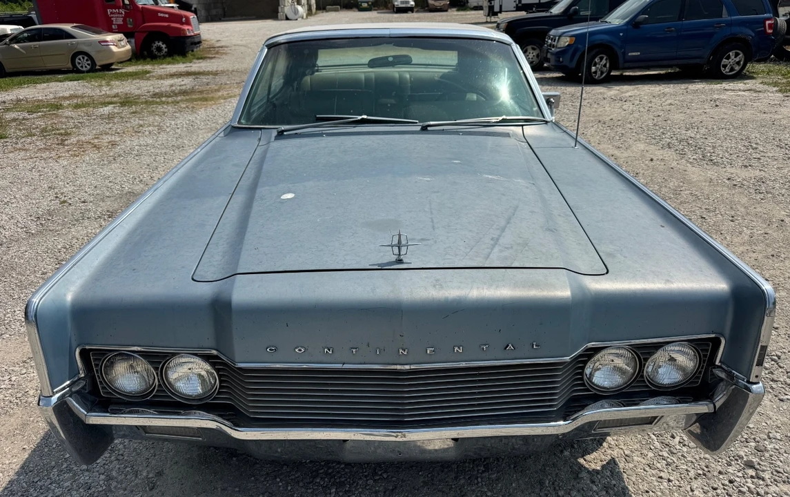 1966 Lincoln Continental 4th Gen - Image 2 of 31