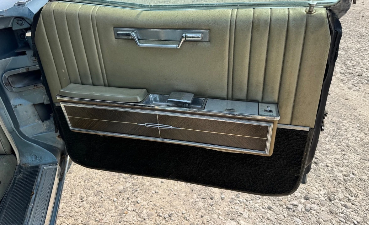 1966 Lincoln Continental 4th Gen - Image 15 of 31