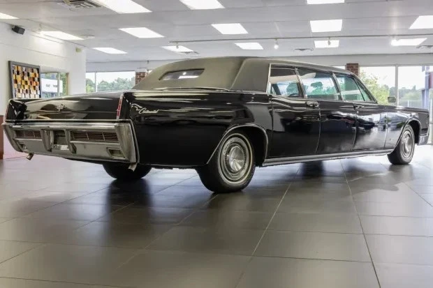 1966 Lincoln Continental 4th Gen - Image 6 of 21