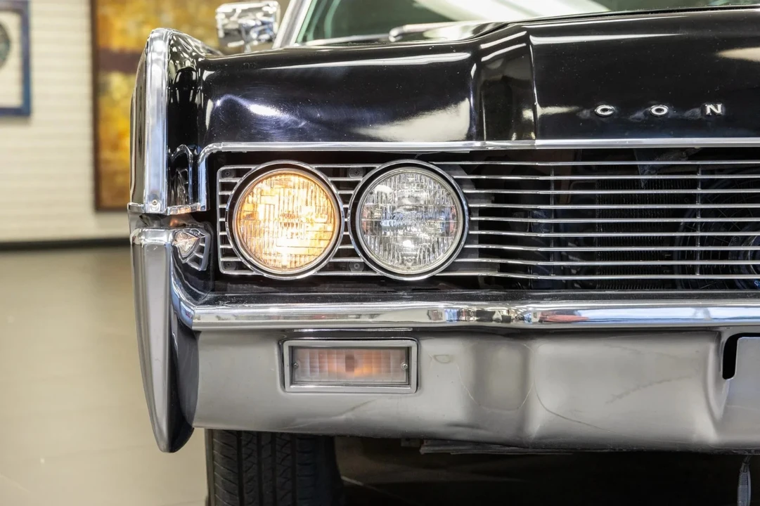 1966 Lincoln Continental 4th Gen - Image 11 of 21