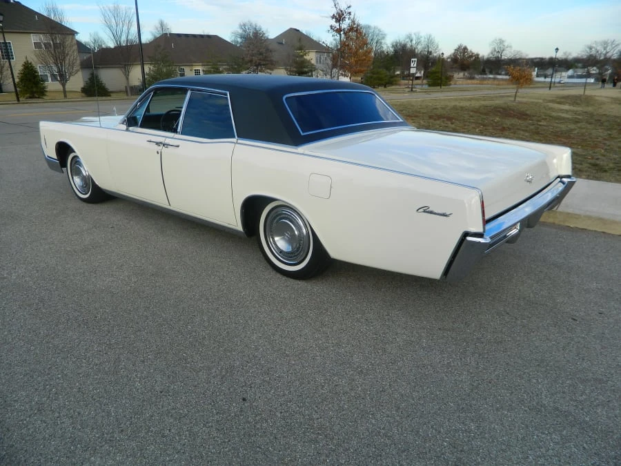 1966 Lincoln Continental 4th Gen - Image 3 of 10