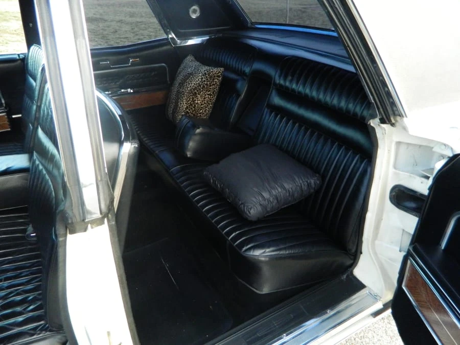 1966 Lincoln Continental 4th Gen - Image 6 of 10