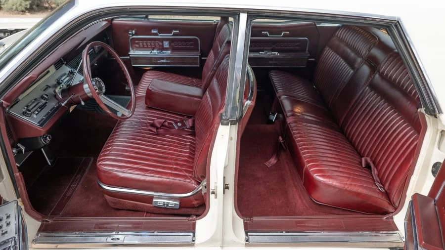 1966 Lincoln Continental 4th Gen - Image 4 of 31