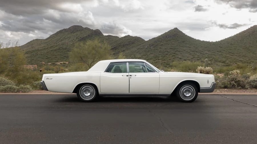 1966 Lincoln Continental 4th Gen - Image 8 of 31
