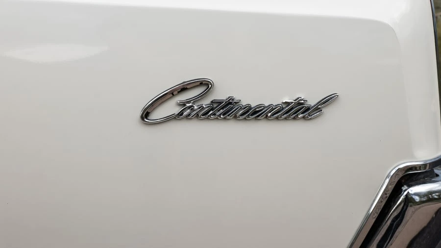 1966 Lincoln Continental 4th Gen - Image 9 of 31