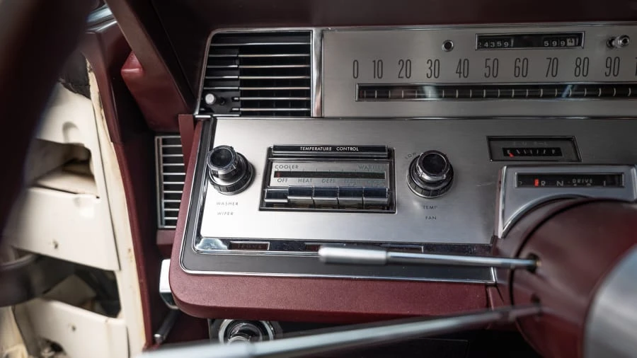 1966 Lincoln Continental 4th Gen - Image 23 of 31