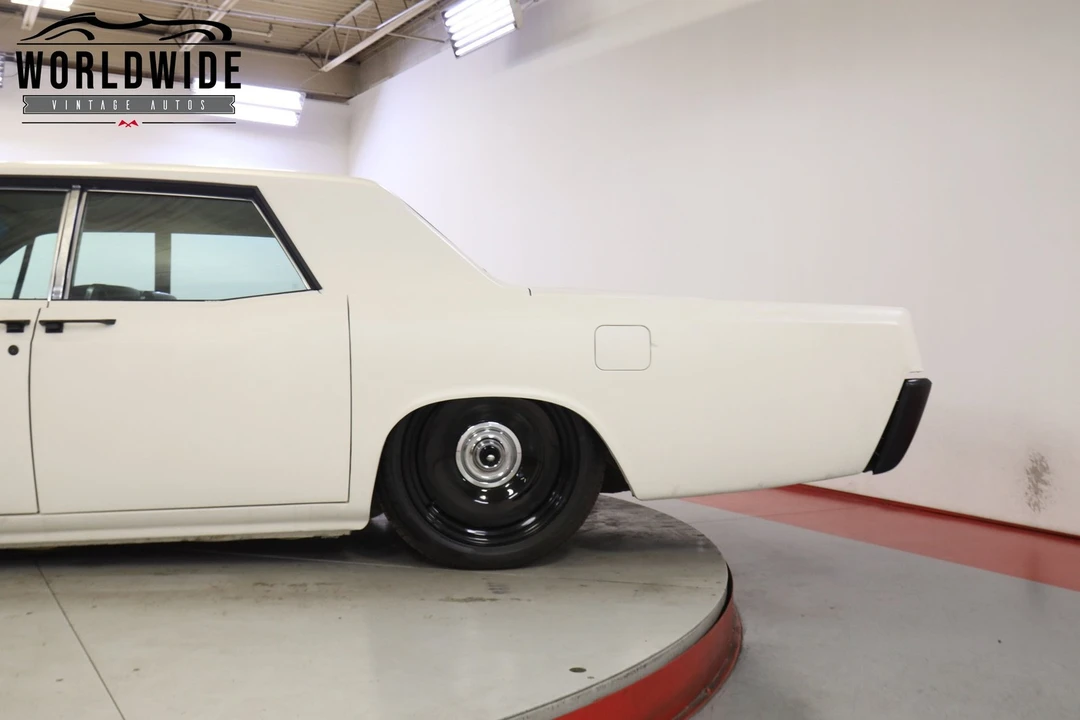 1966 Lincoln Continental 4th Gen - Image 10 of 12