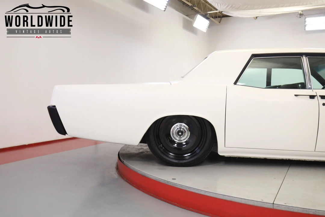 1966 Lincoln Continental 4th Gen - Image 9 of 12